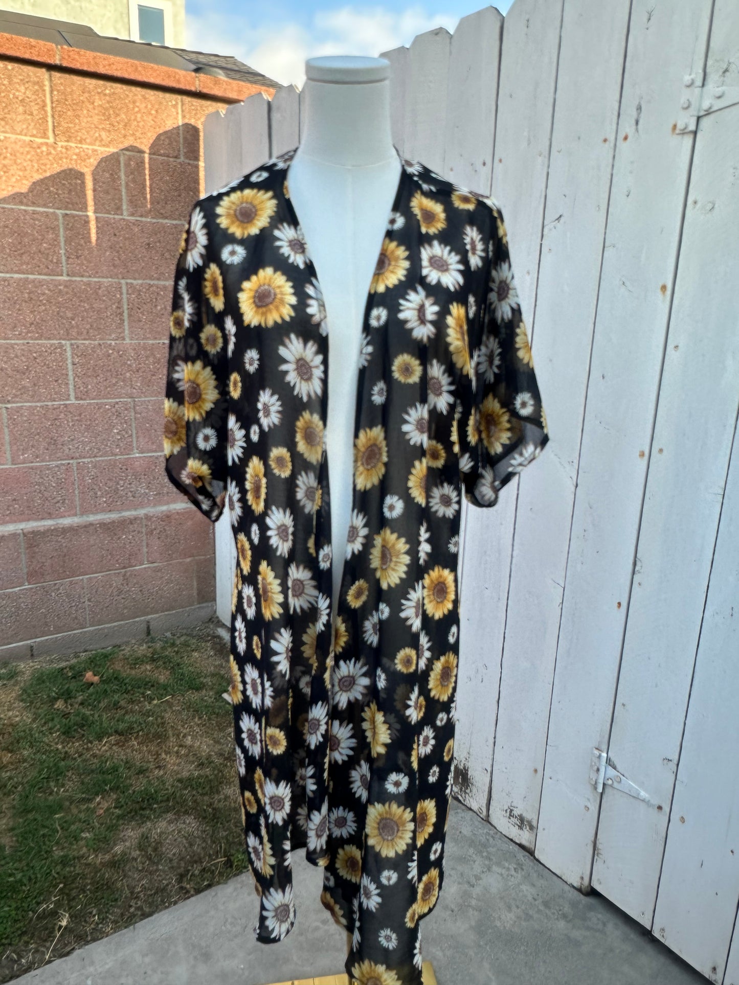 L/XL Sunflower Kimono