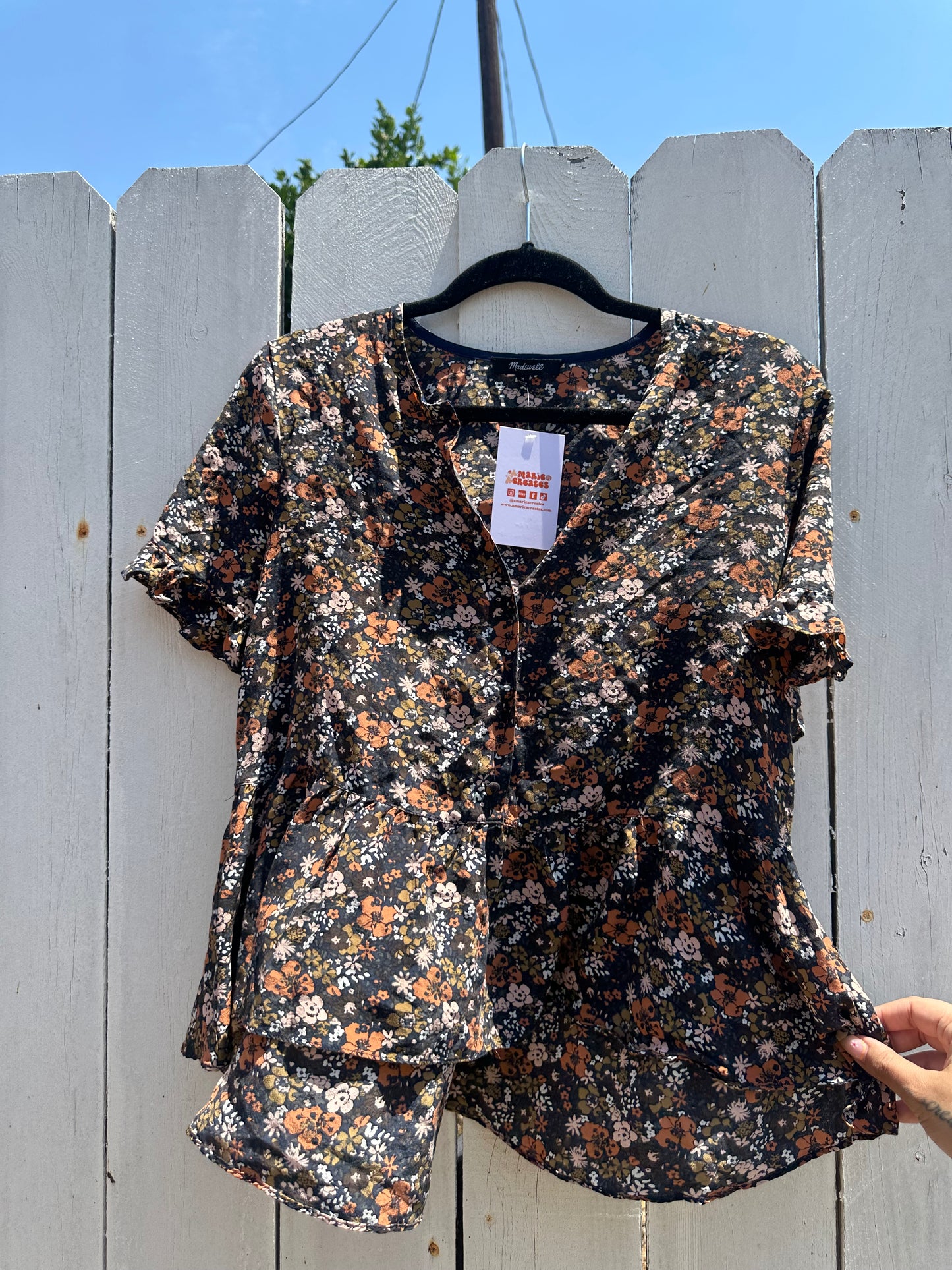 Medium Floral Fall Top