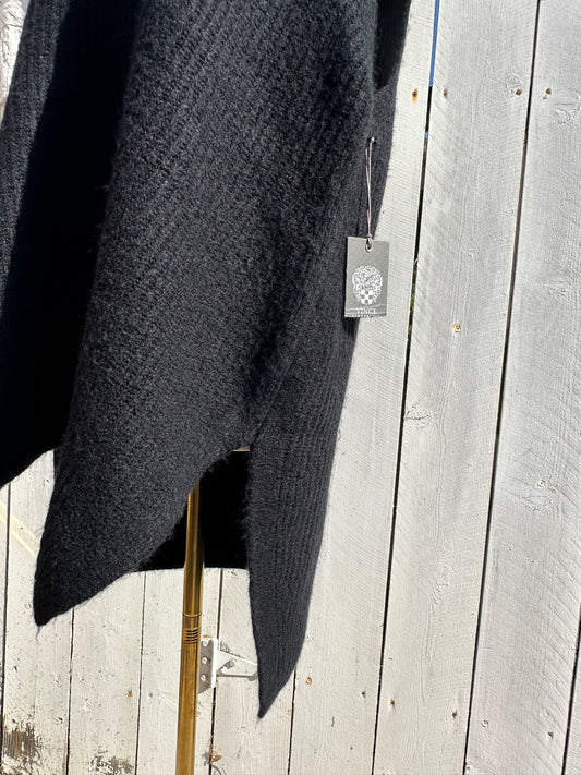 NWT Medium/Large Black Knit Vest