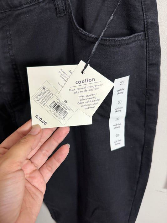 Size 20 NWT Mid Rise Skinny