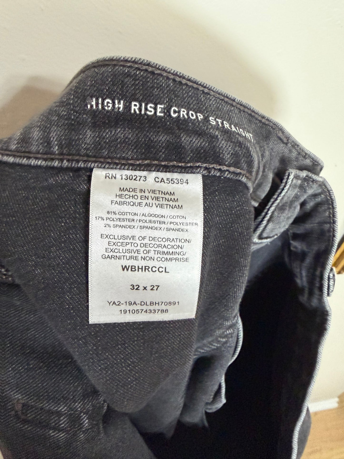 32x27 High Rise Crop Straight Jeans