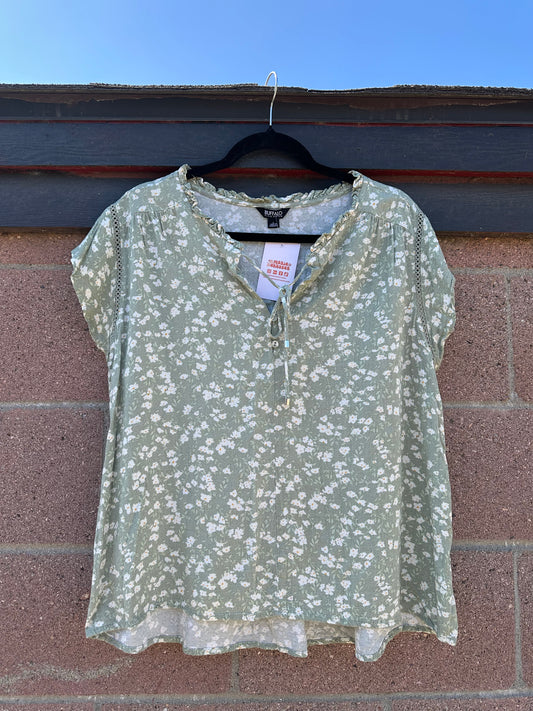 Large Green Daisy Top