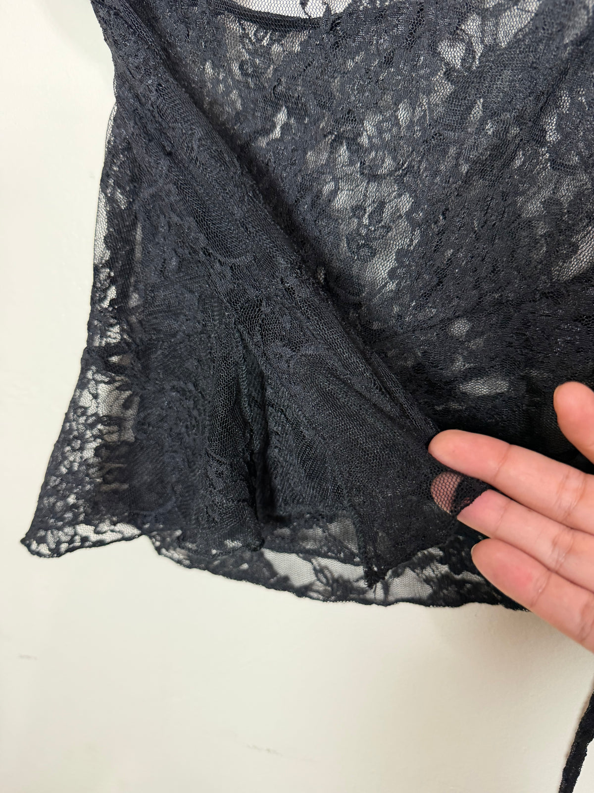 L-2x Black Lace Wrap Skirt