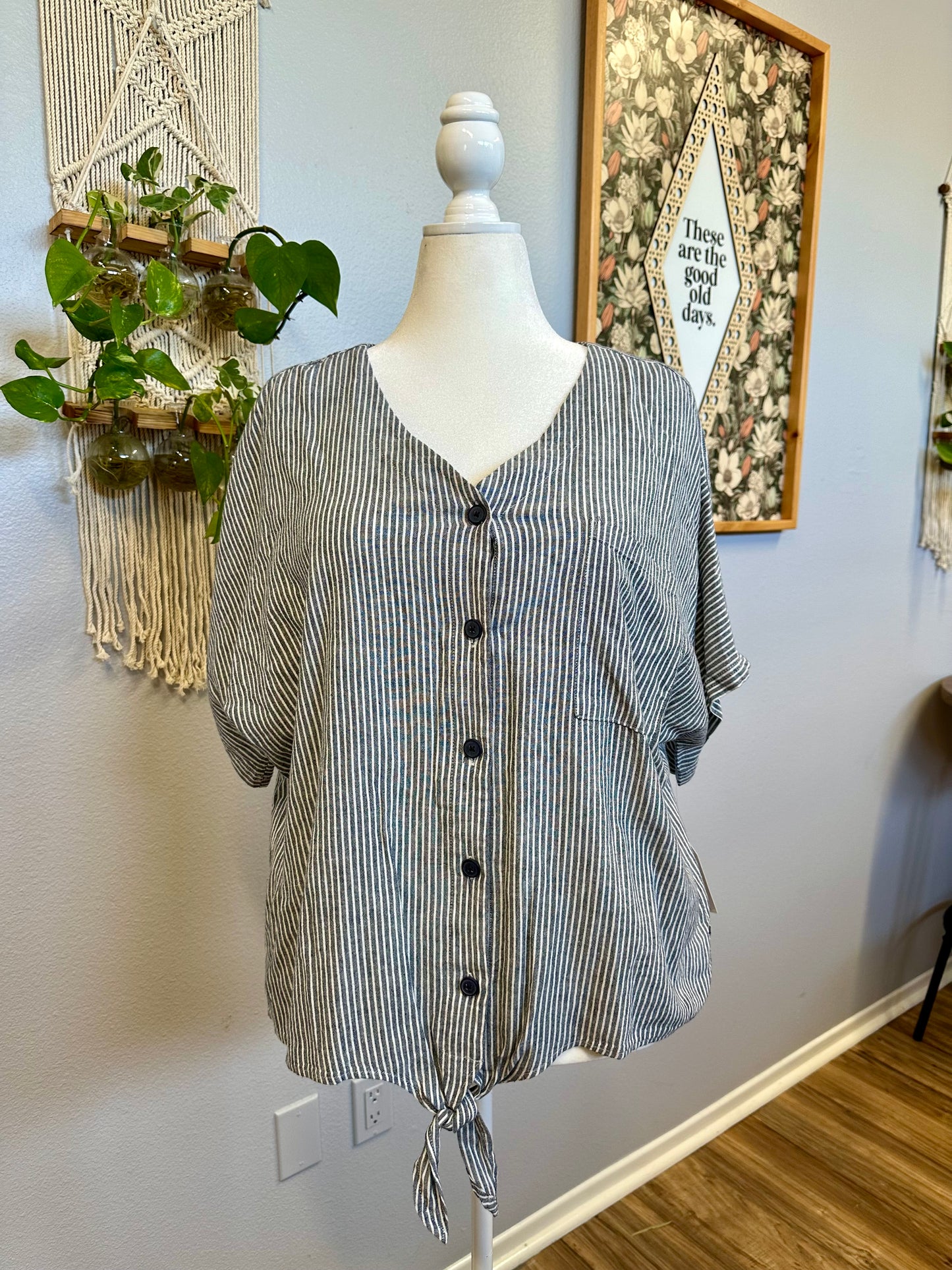 NWT XL Blue Stripe Top