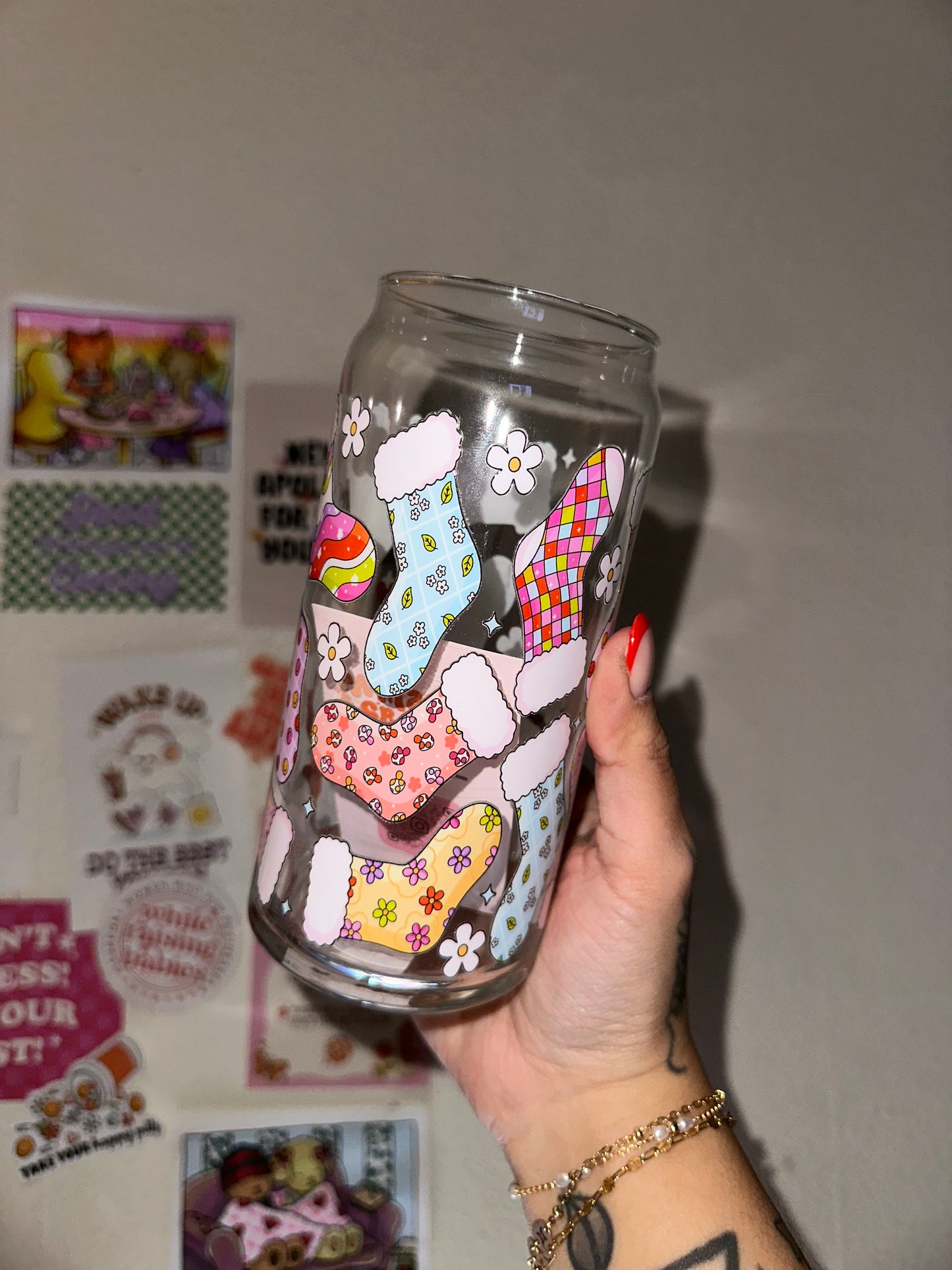 Patterned Stockings 20oz Glass Cup