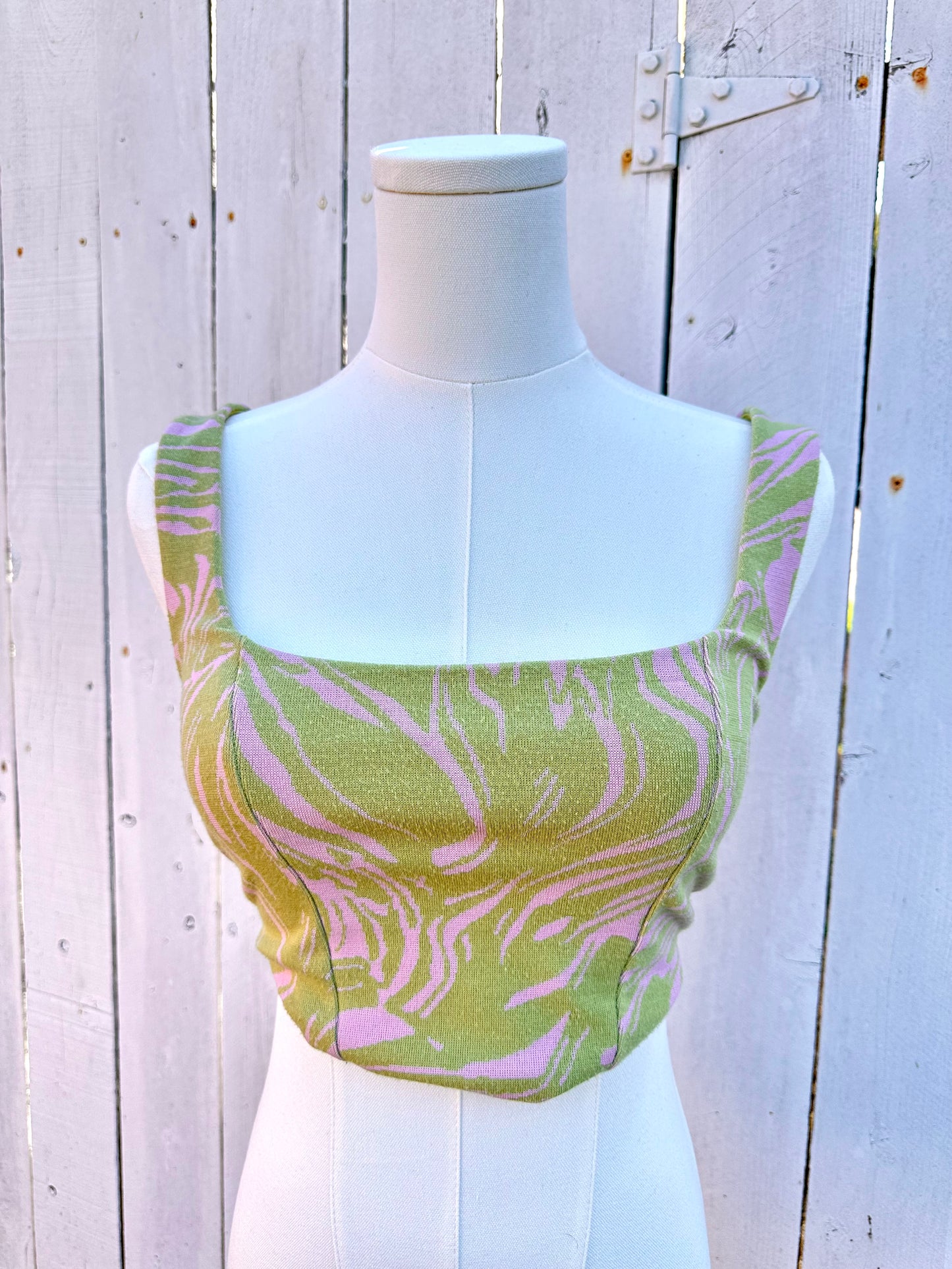 Small Swirl Tank