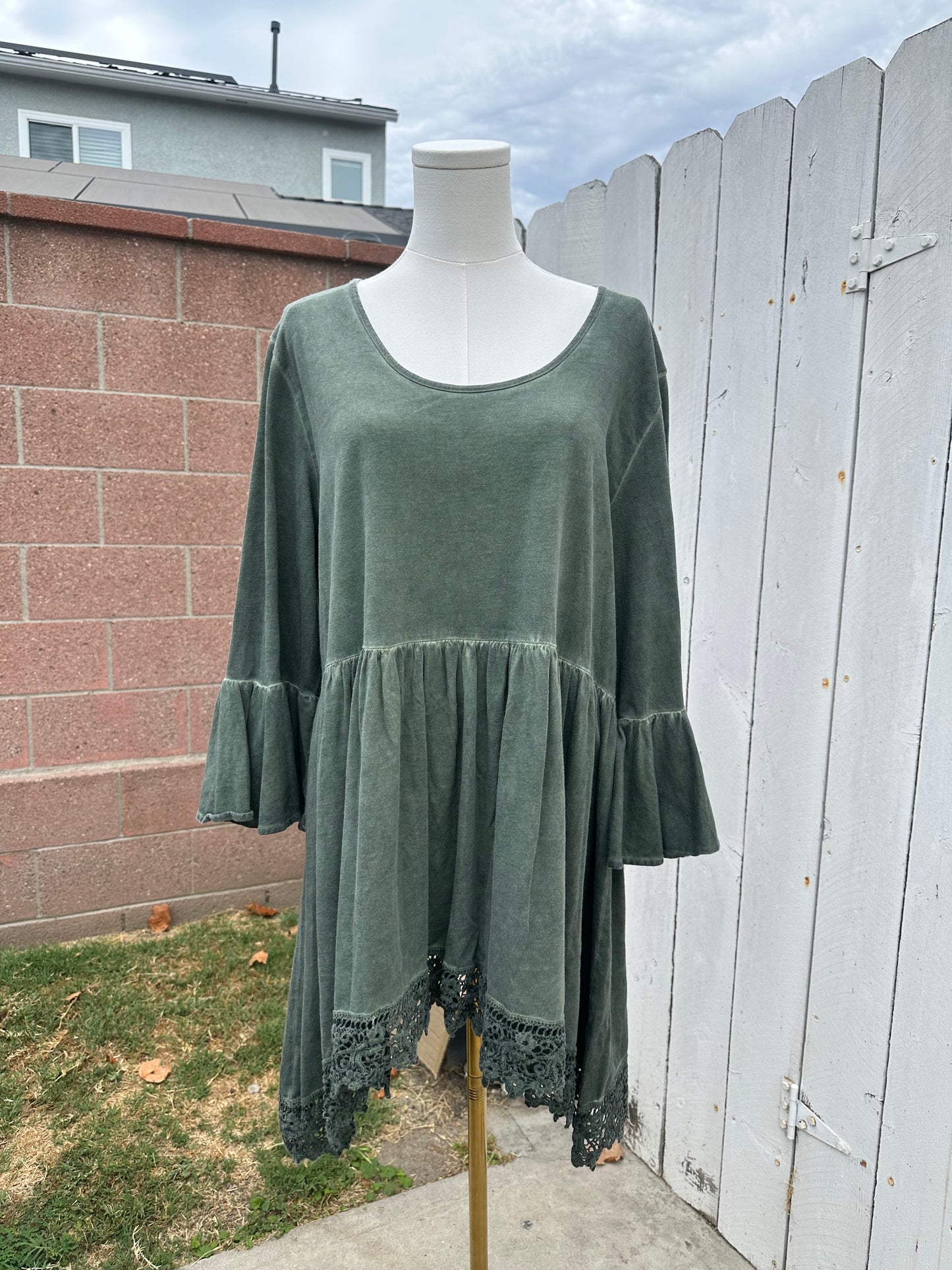 XL Oversized Green Top