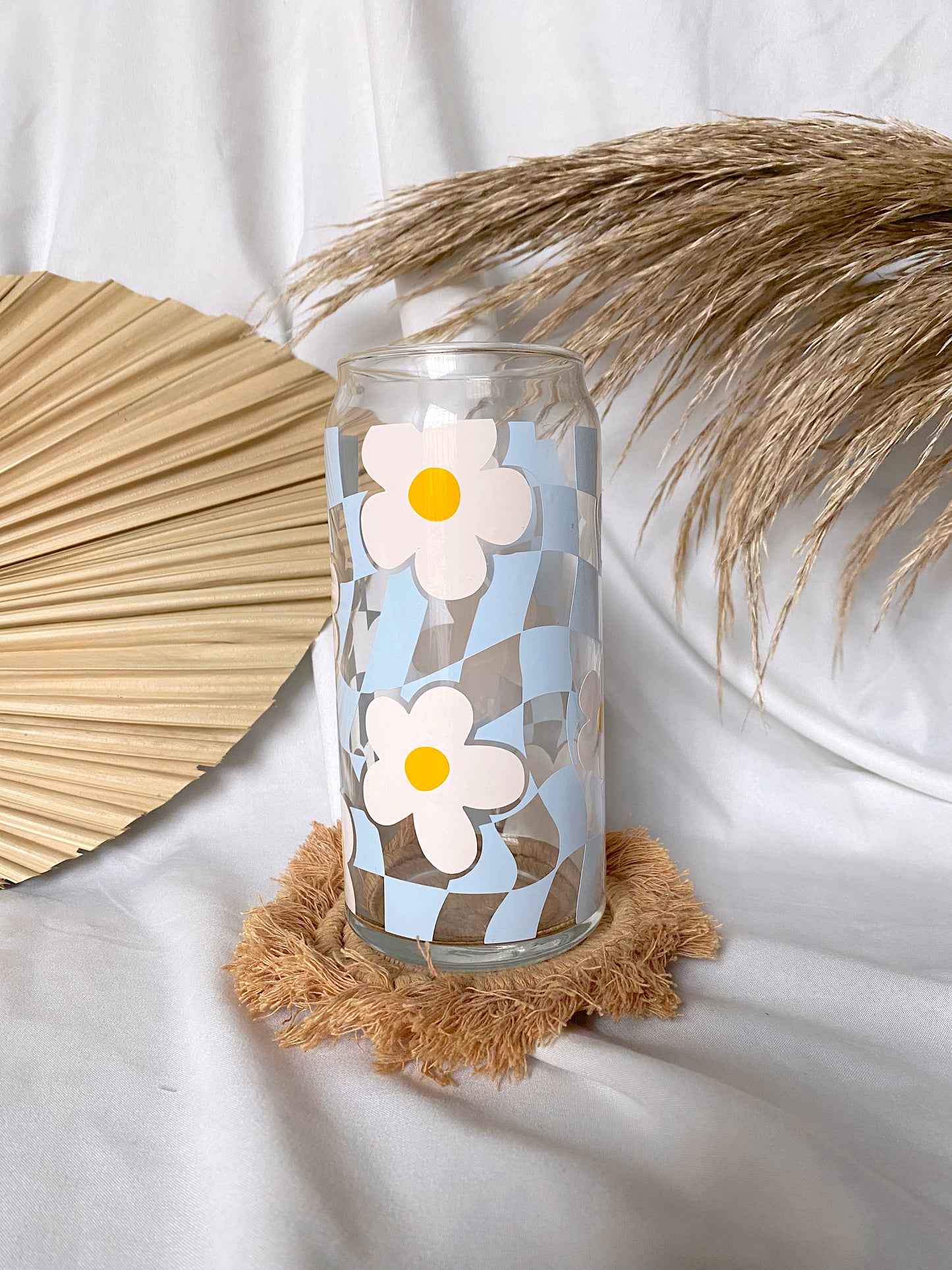 Day Trippin’ | Checkered Daisy | Glass Cup