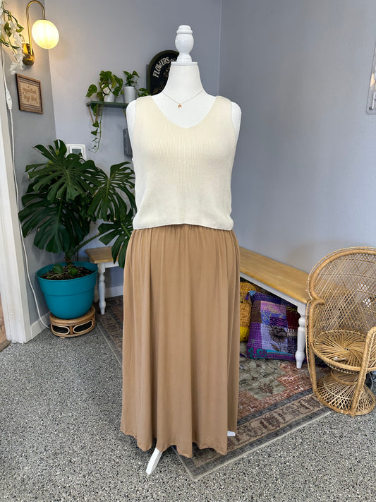 XL Cream VNeck Tank Top