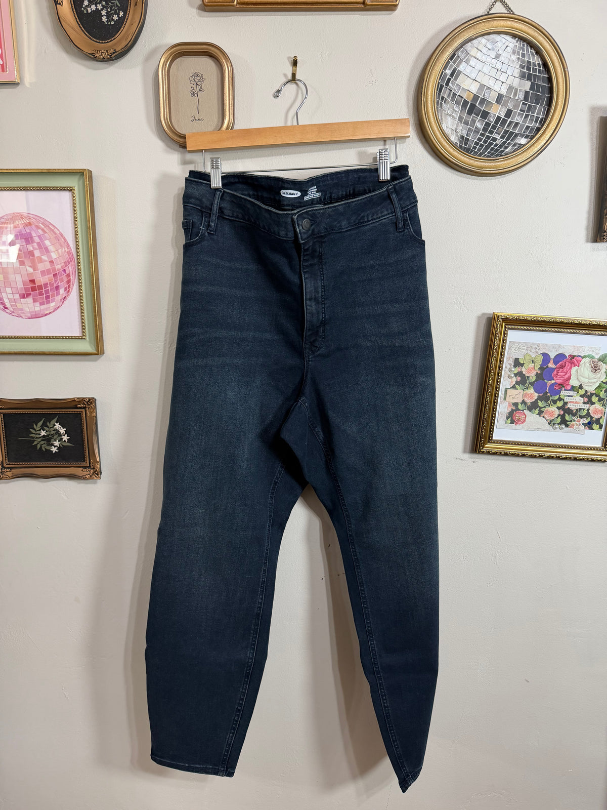 Size 26 NWT Rockstar Skinny’s