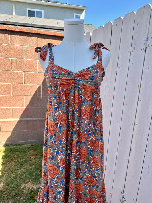 Small Peony Pattern Dress