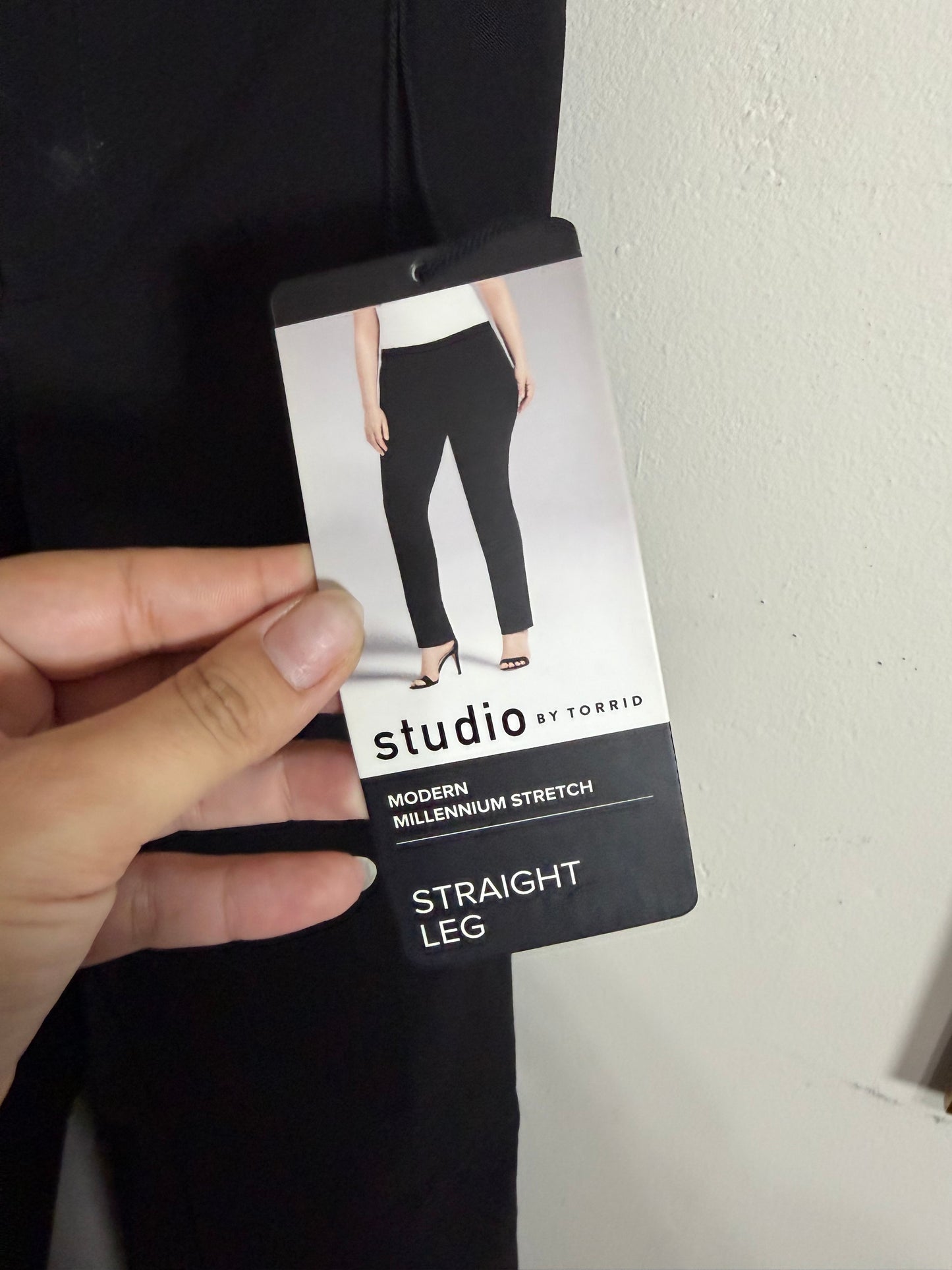 18R NWT Straight Leg Pants