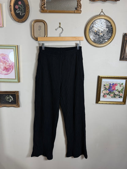 Small Black Ribbed Wide Leg Pants