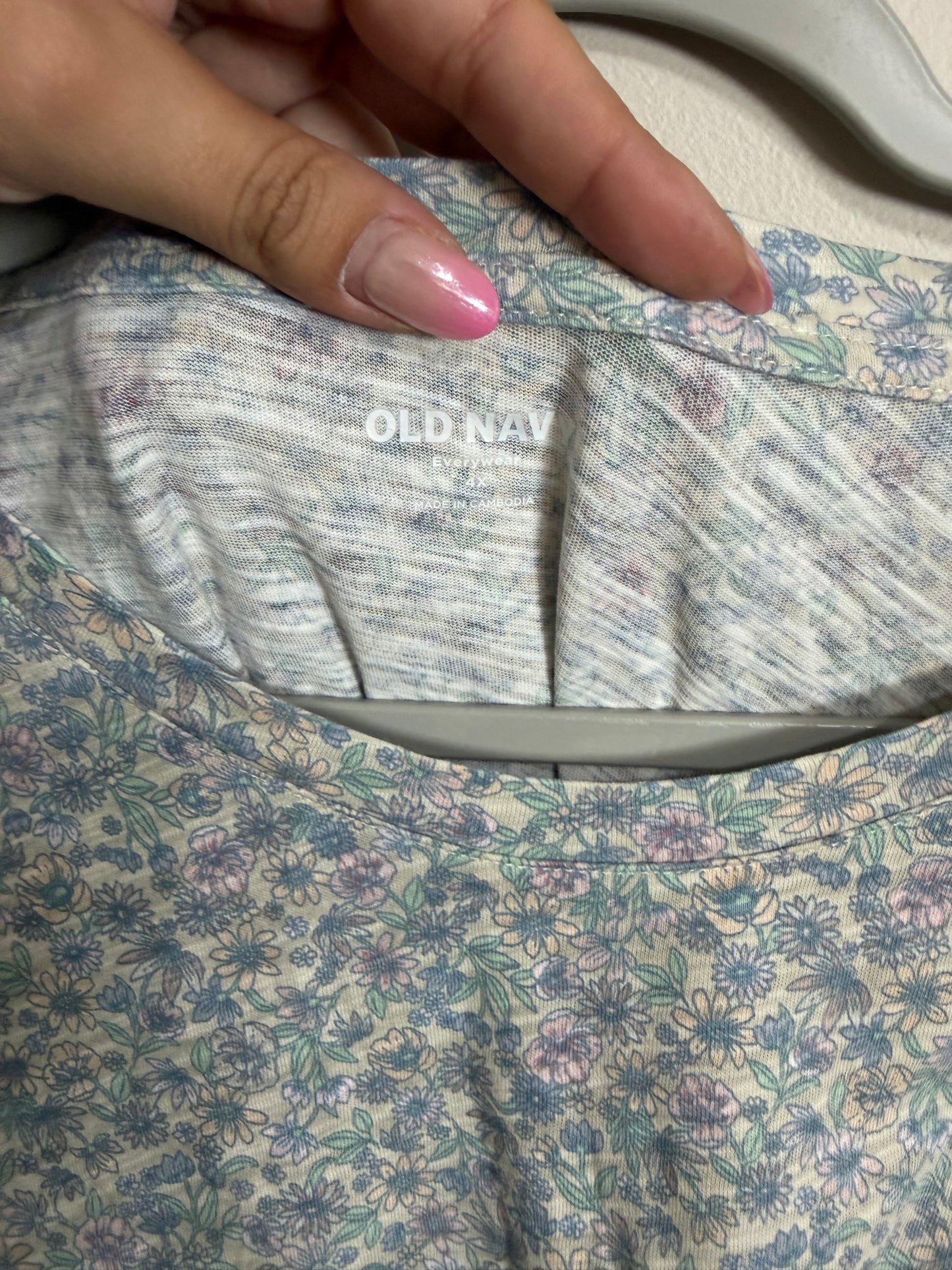 4x NWT Blue Floral Spring Tee