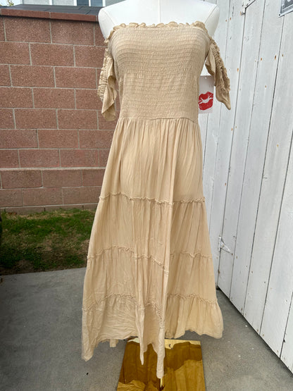 NWT XL Off Shoulder Tan Dress
