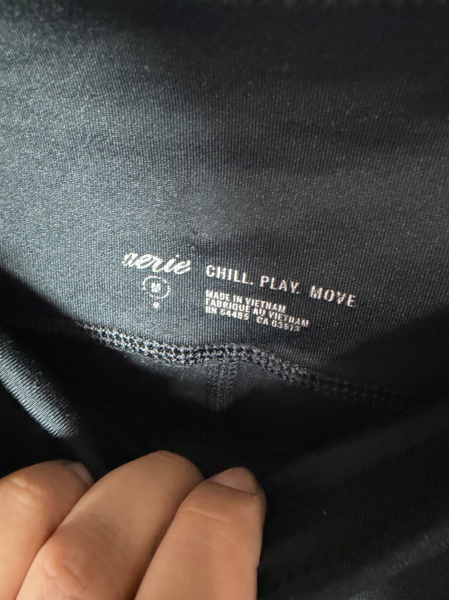 Medium Black Leggings w/ Pockets