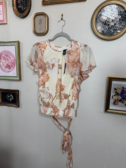 Medium NWT Floral Blouse w/ Tie