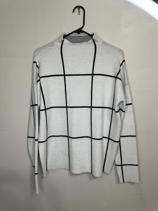 Large Grey Black Mock Sweater