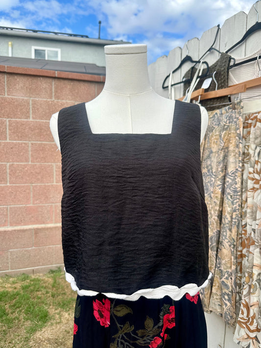 M/L Black White Tank Top