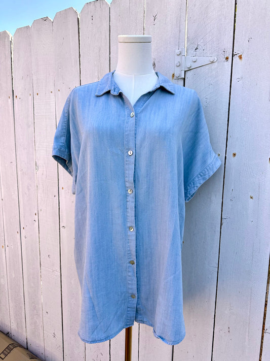 PMedium Chambray Button Top