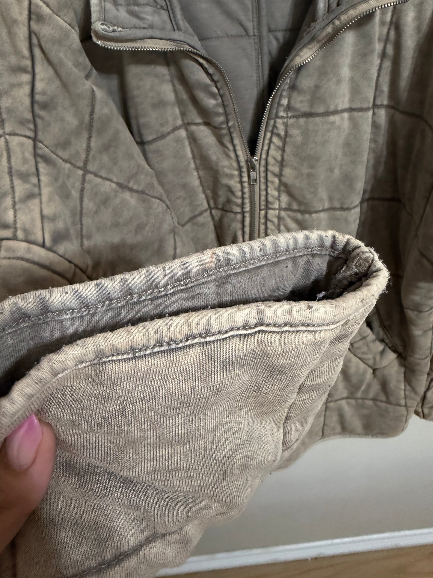 Large Green Quilted Zip Up Jacket *small call out