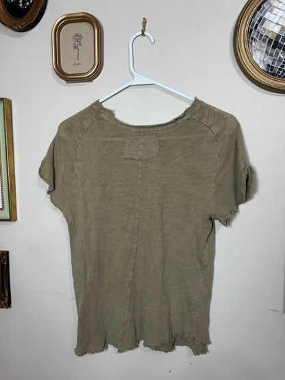 Large Green Lettuce Hem Tee *call outs