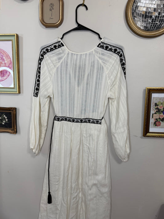 XS/S Embroidered Maxi Dress