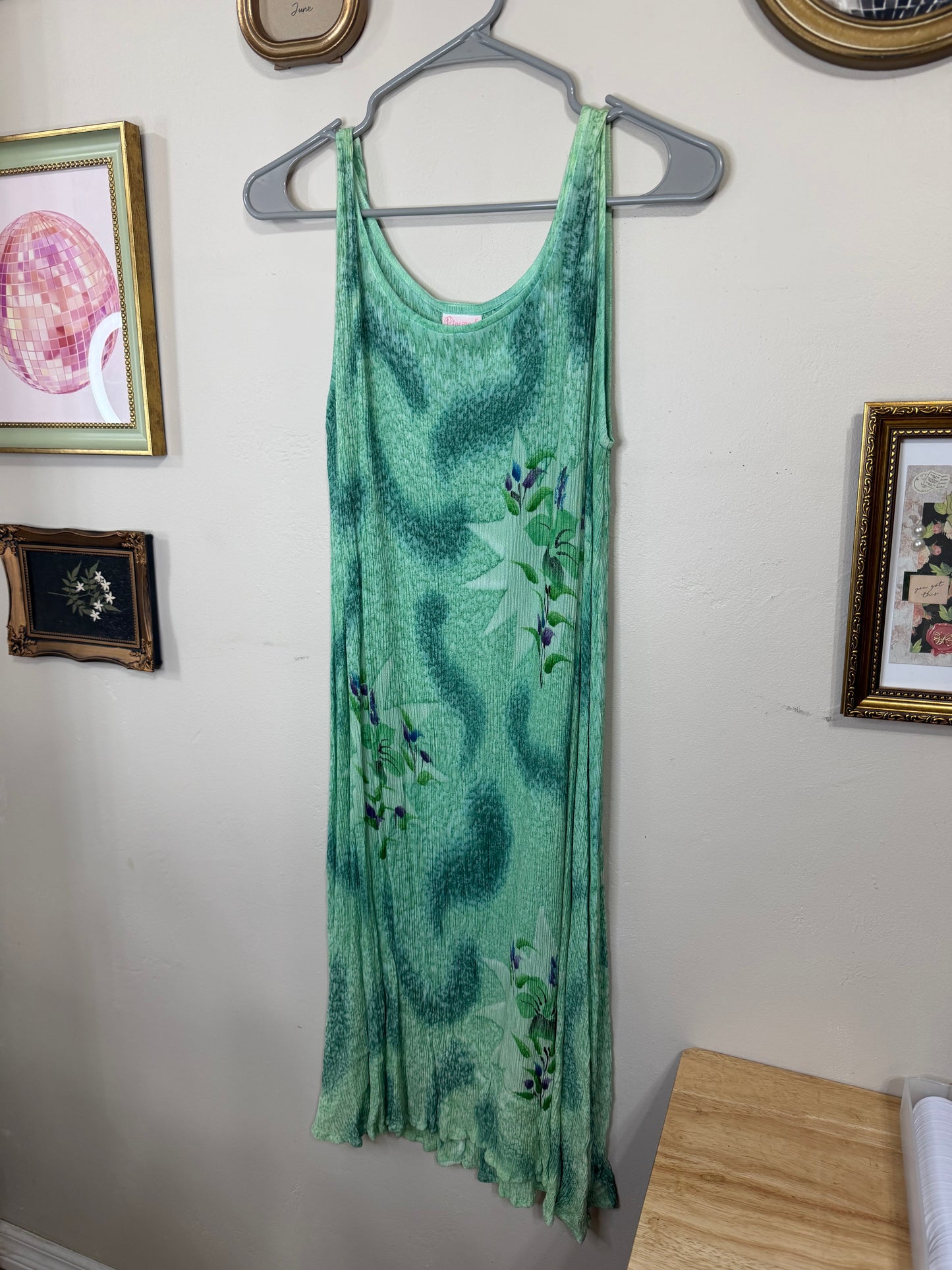 OS (Best S/M) Lilypad Floral Dress