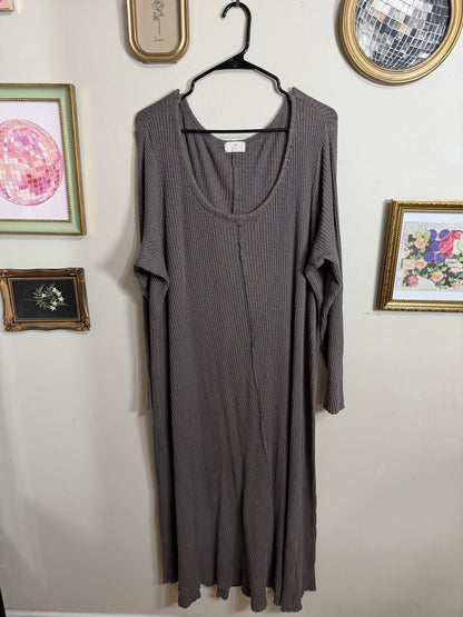 1x Grey Ribbed Long Sleeve Maxi Dress