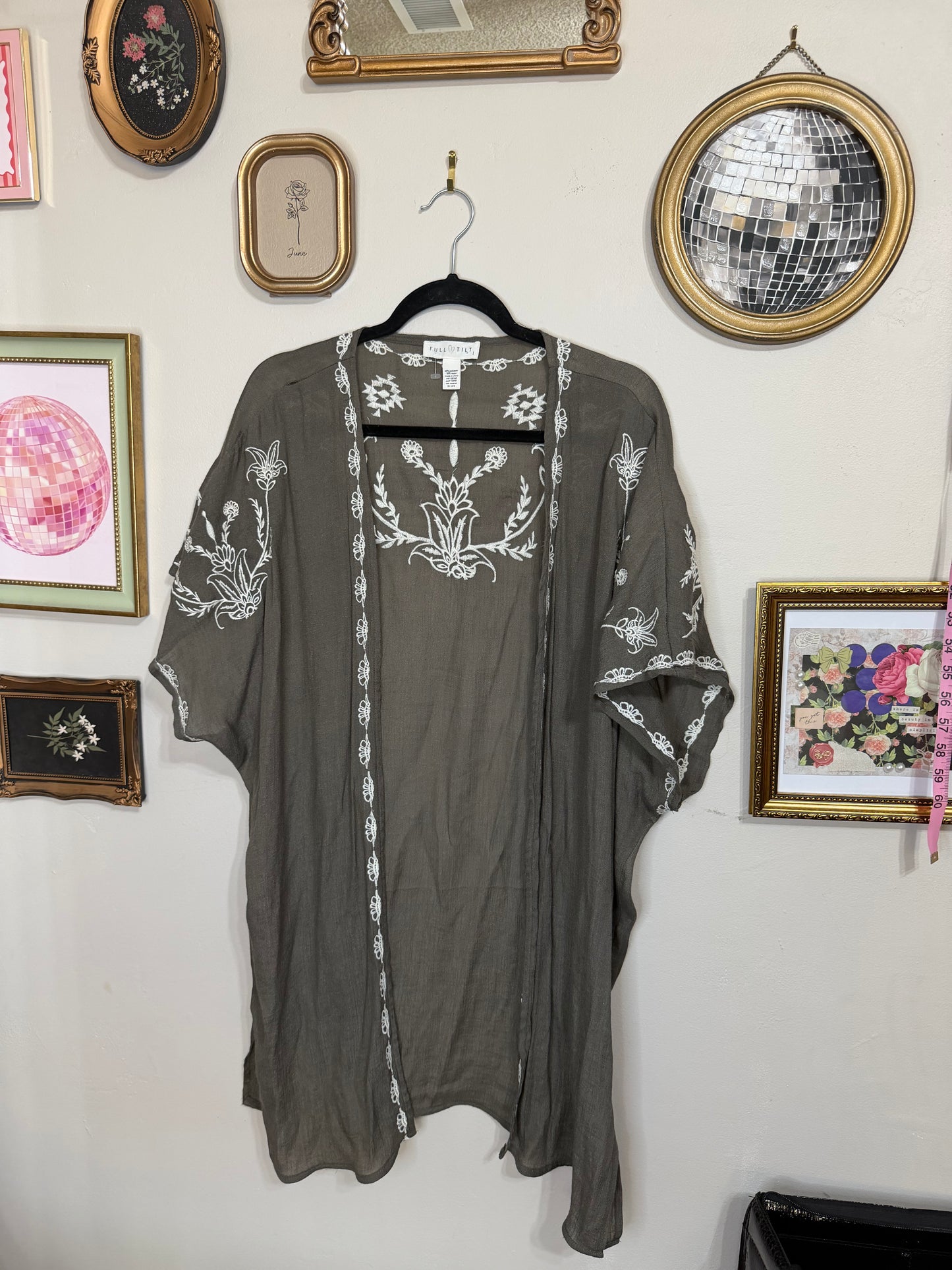 Large Green Embroidered Kimono