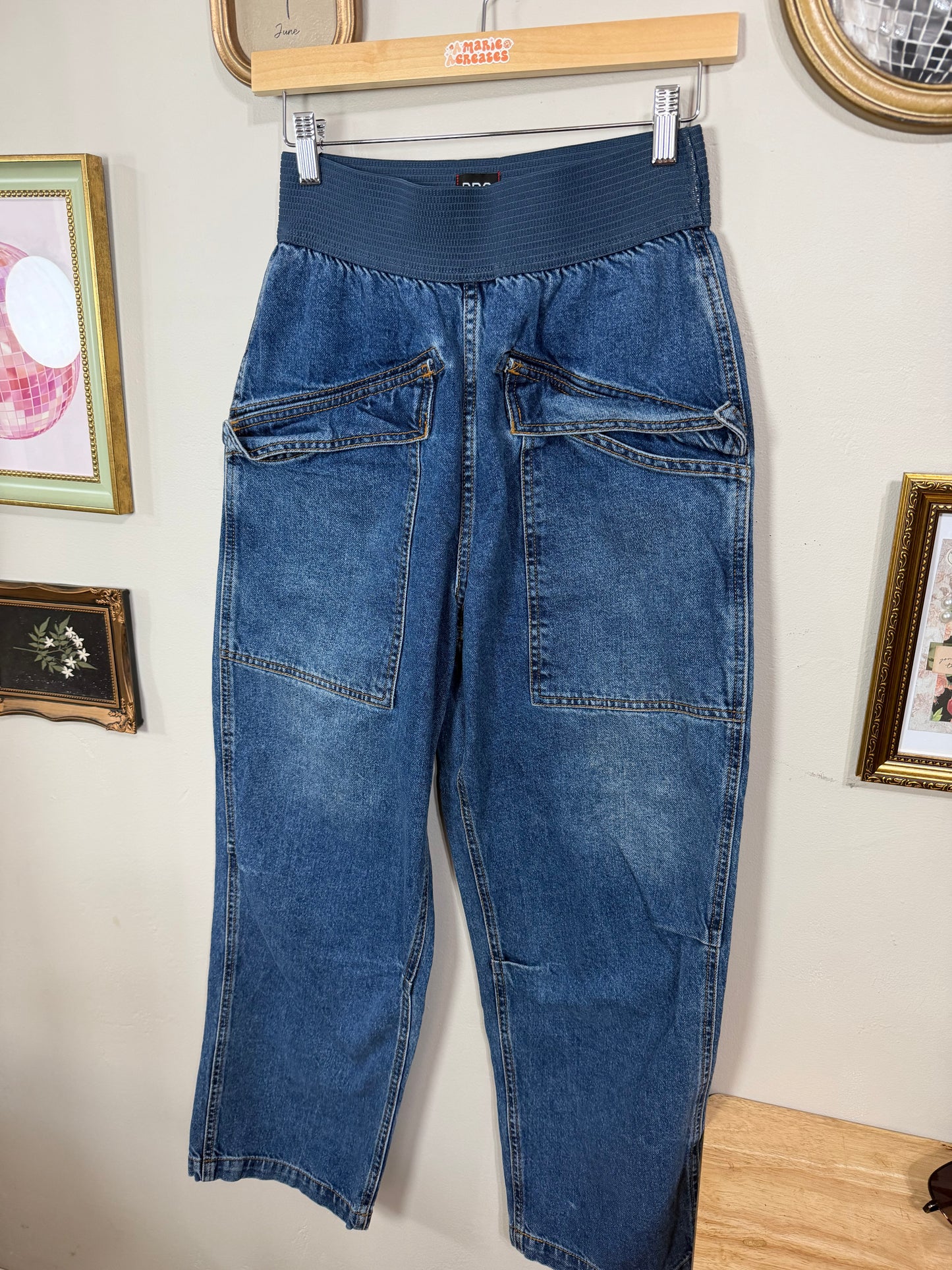 Small Cargo Barrel Jeans