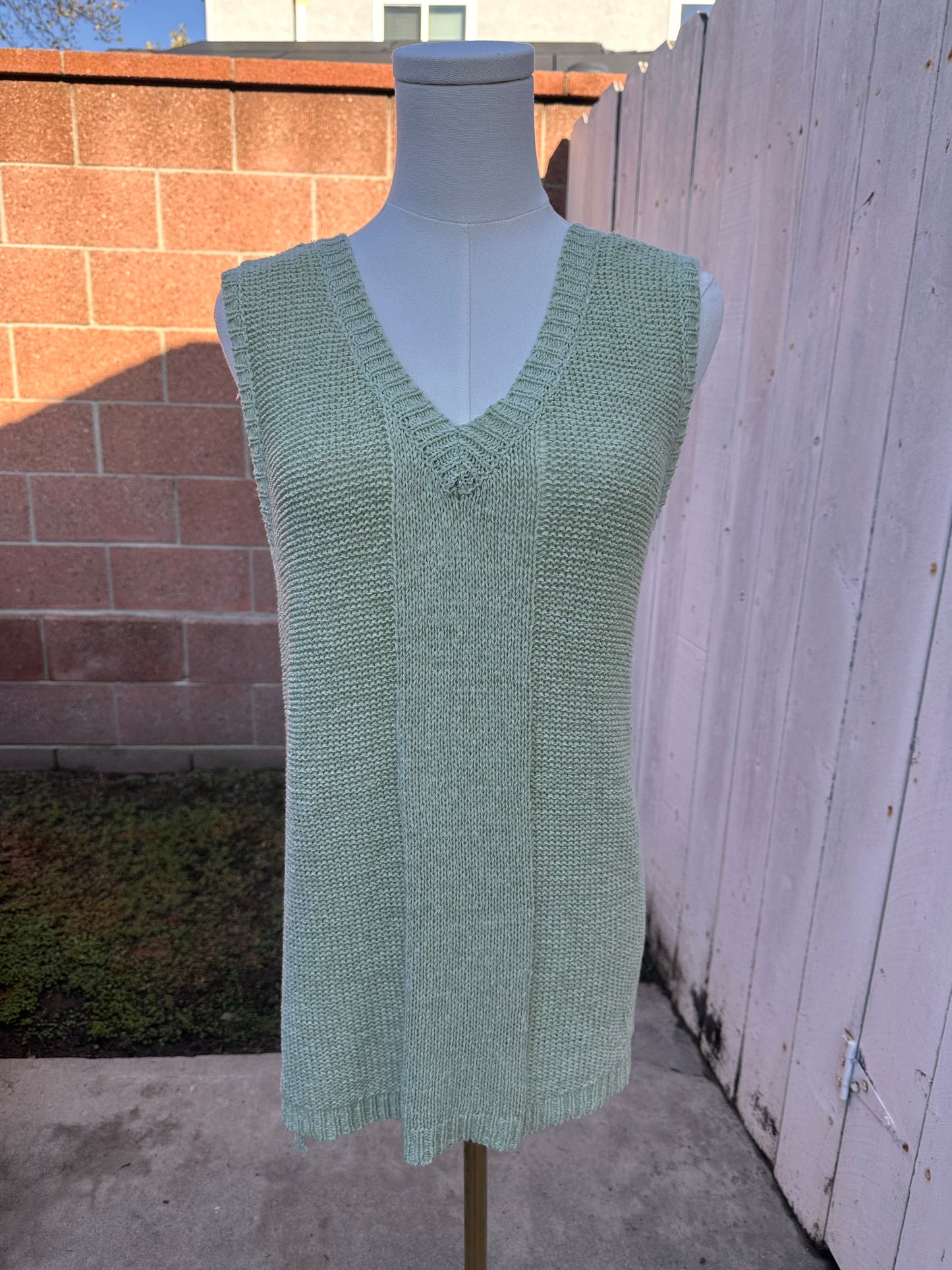 L/XL Green Knit Top