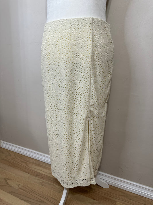 NWT Size 16 Cream Crochet Skirt