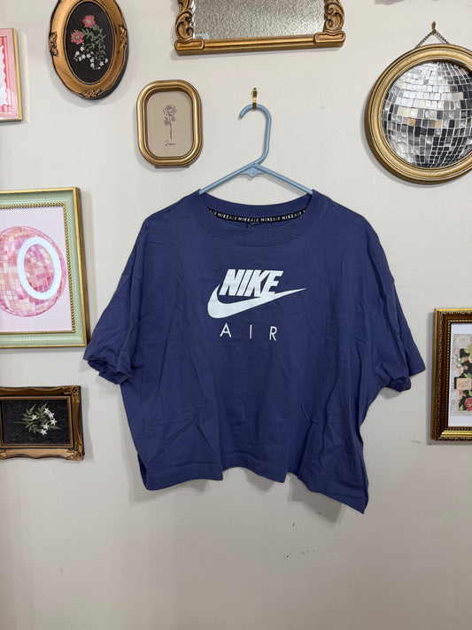 L/XL Nike Air Navy Cropped Tee