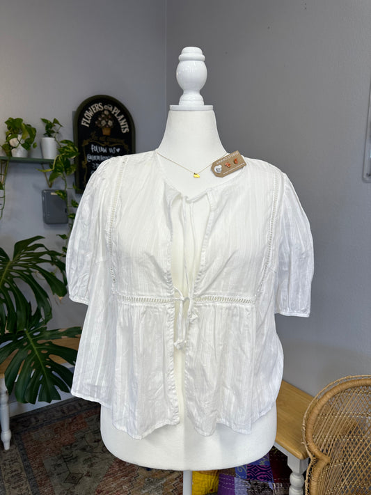 XXL White Top