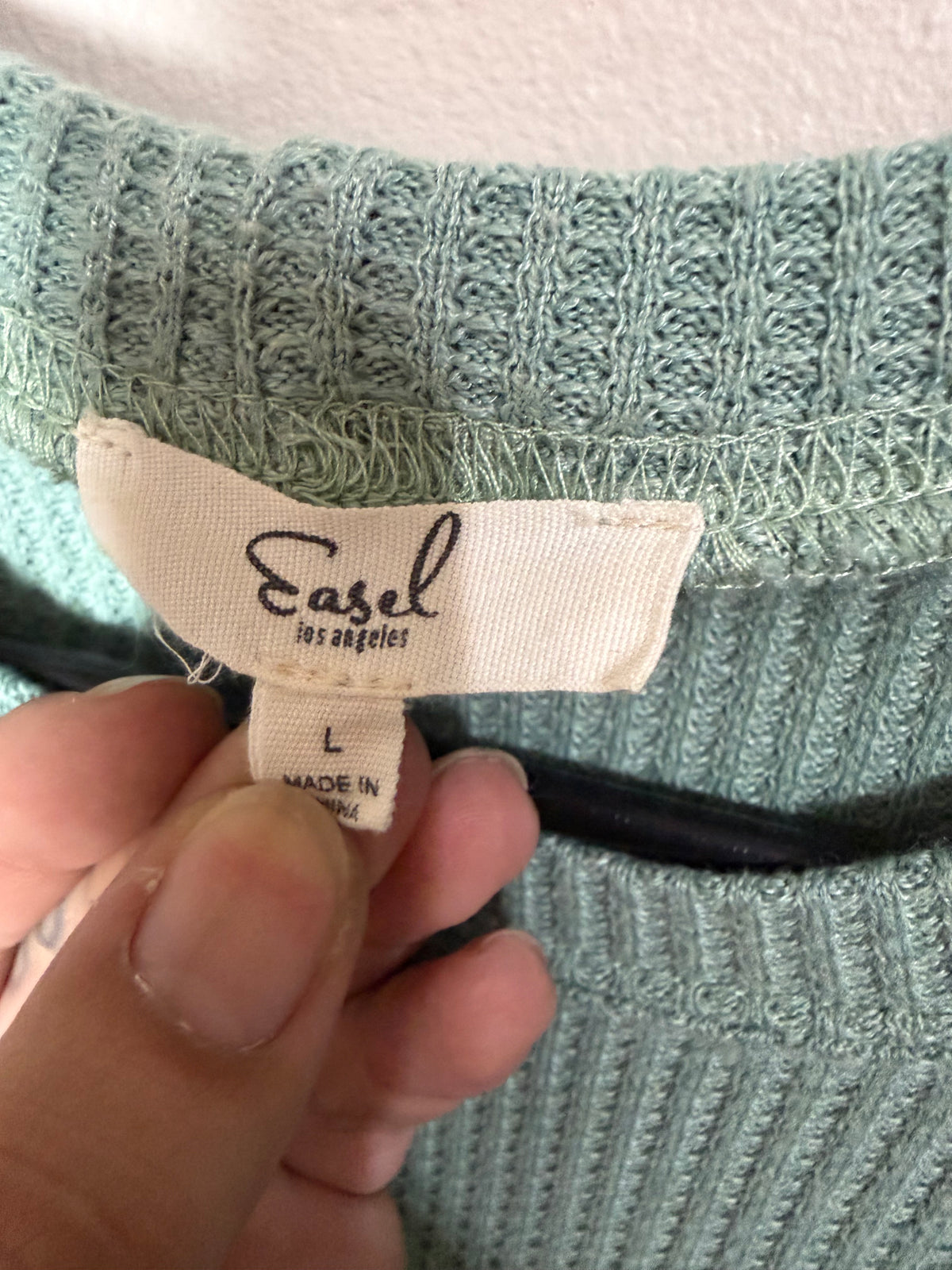 Large Mint Waffle Knit w/ Long Sleeve Design
