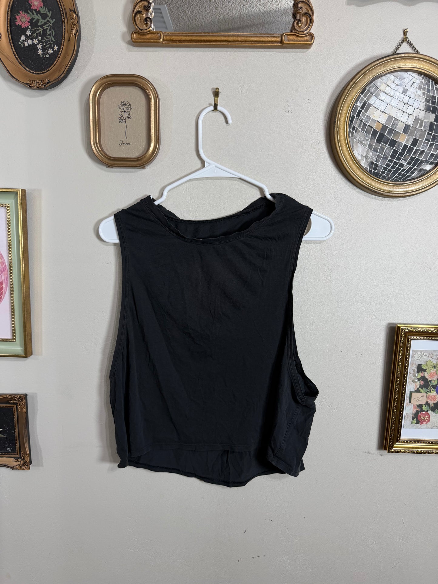 Best M/L Black Cut Back Crop Tank