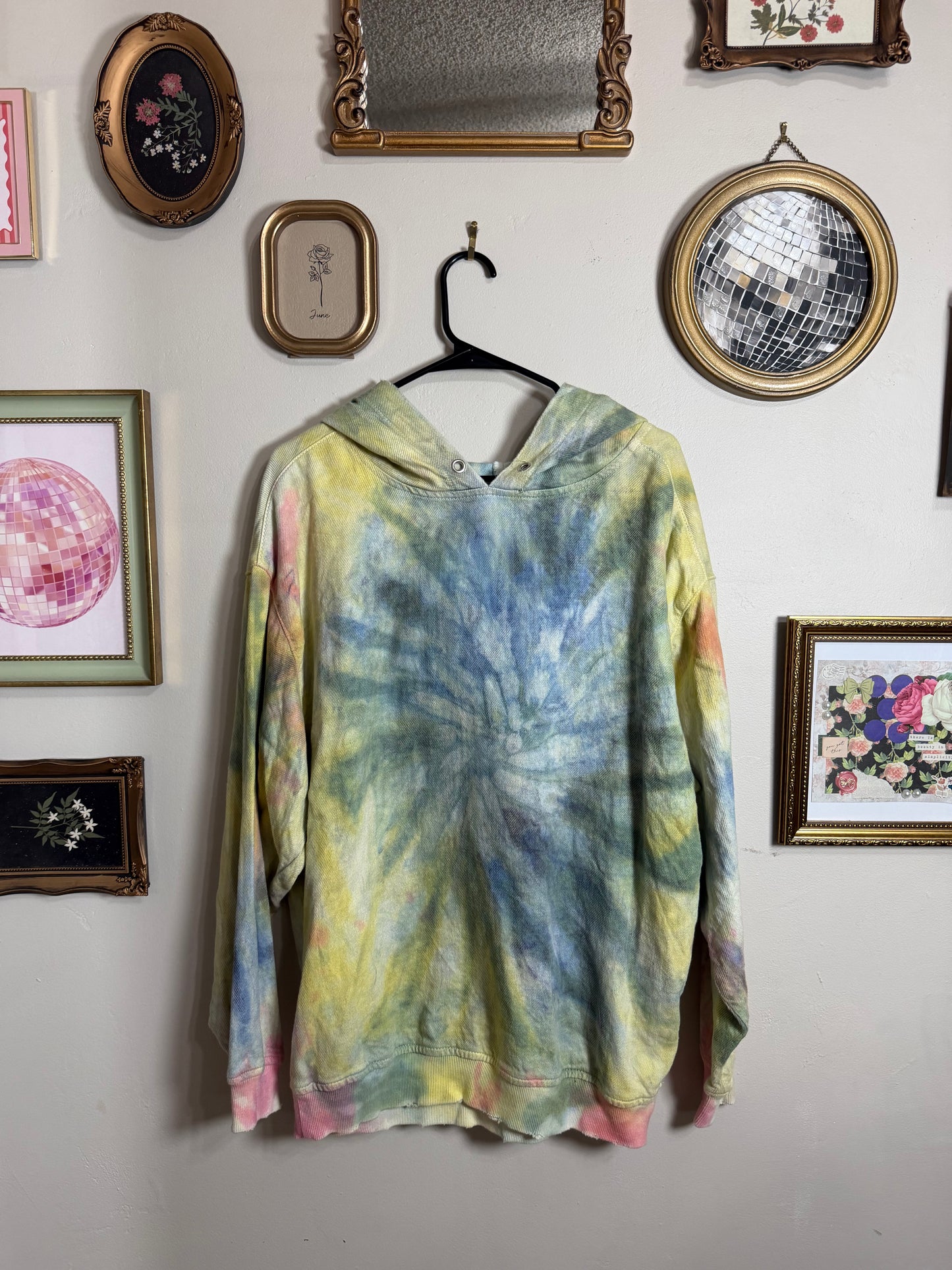 Medium Tie Dye Hoodie *no pockets