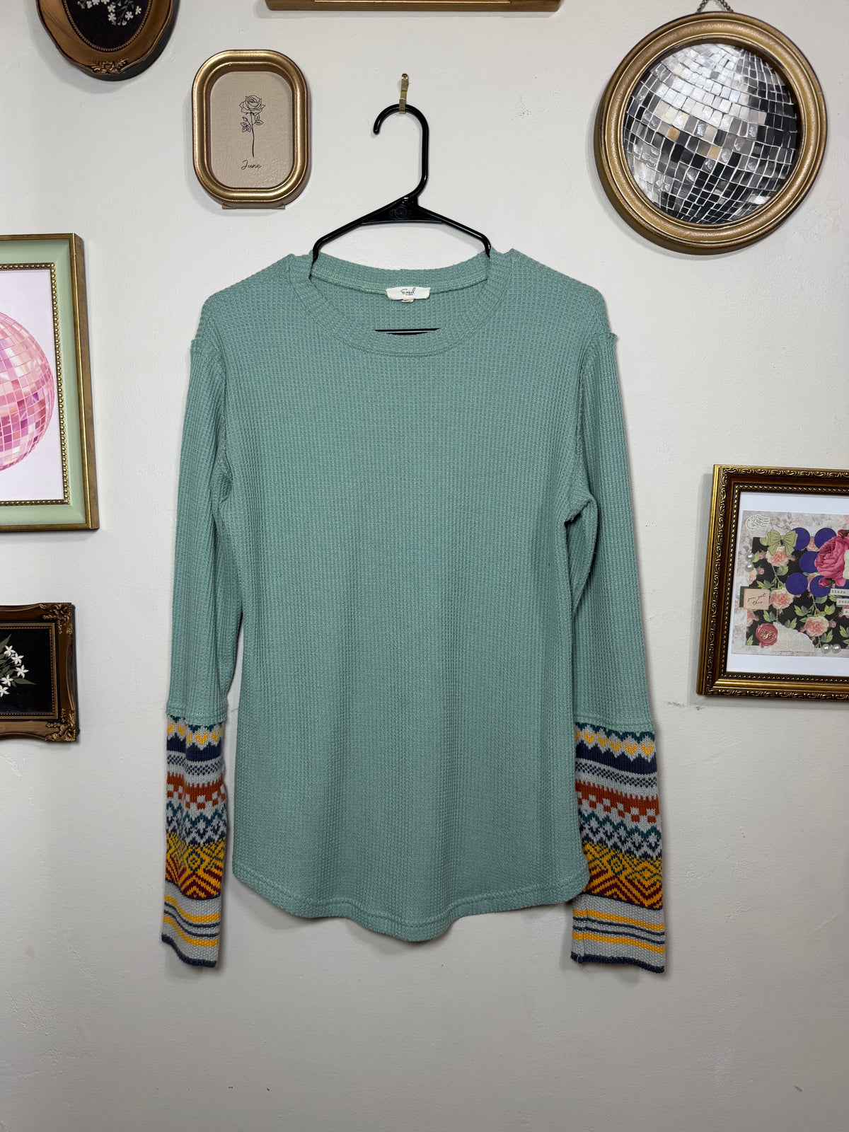 Large Mint Waffle Knit w/ Long Sleeve Design