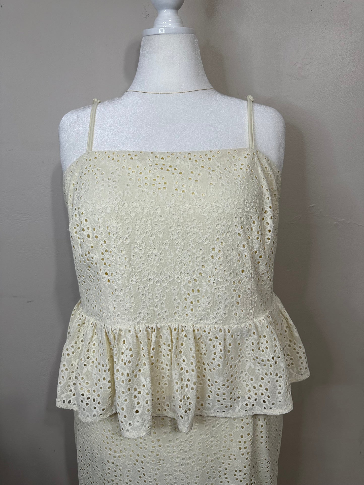 NWT XXL Cream Tank Top