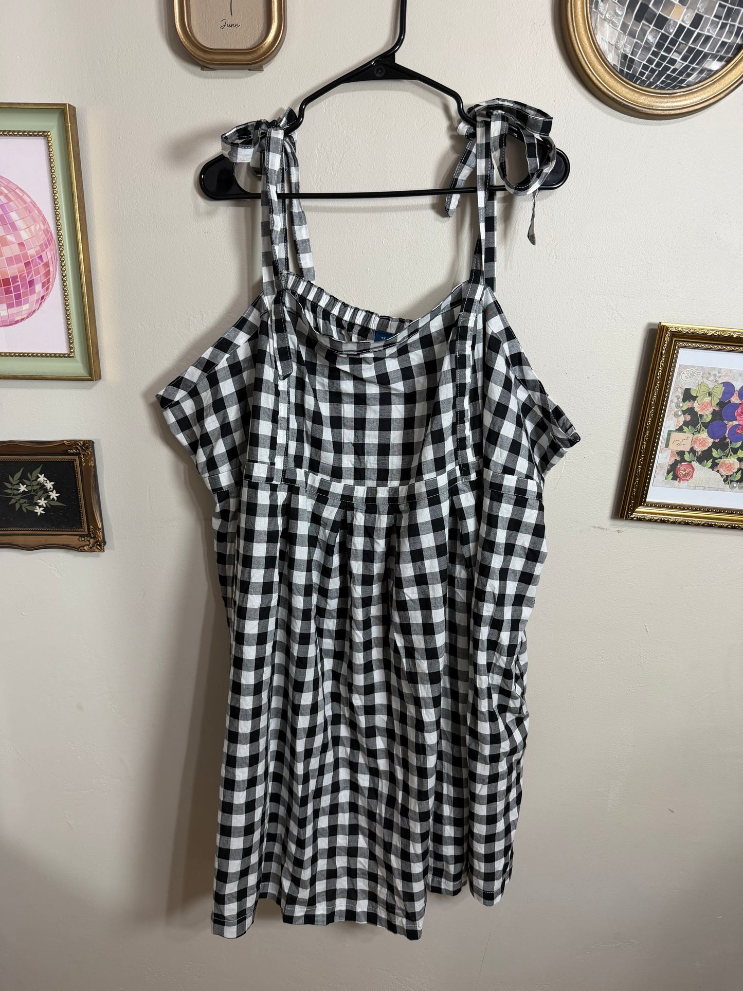 4x NWOT Black & White Gingham Dress