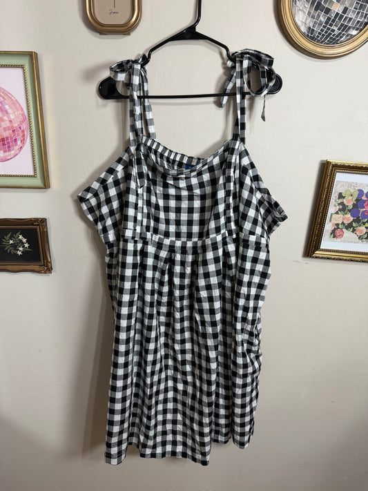 4x NWOT Black & White Gingham Dress