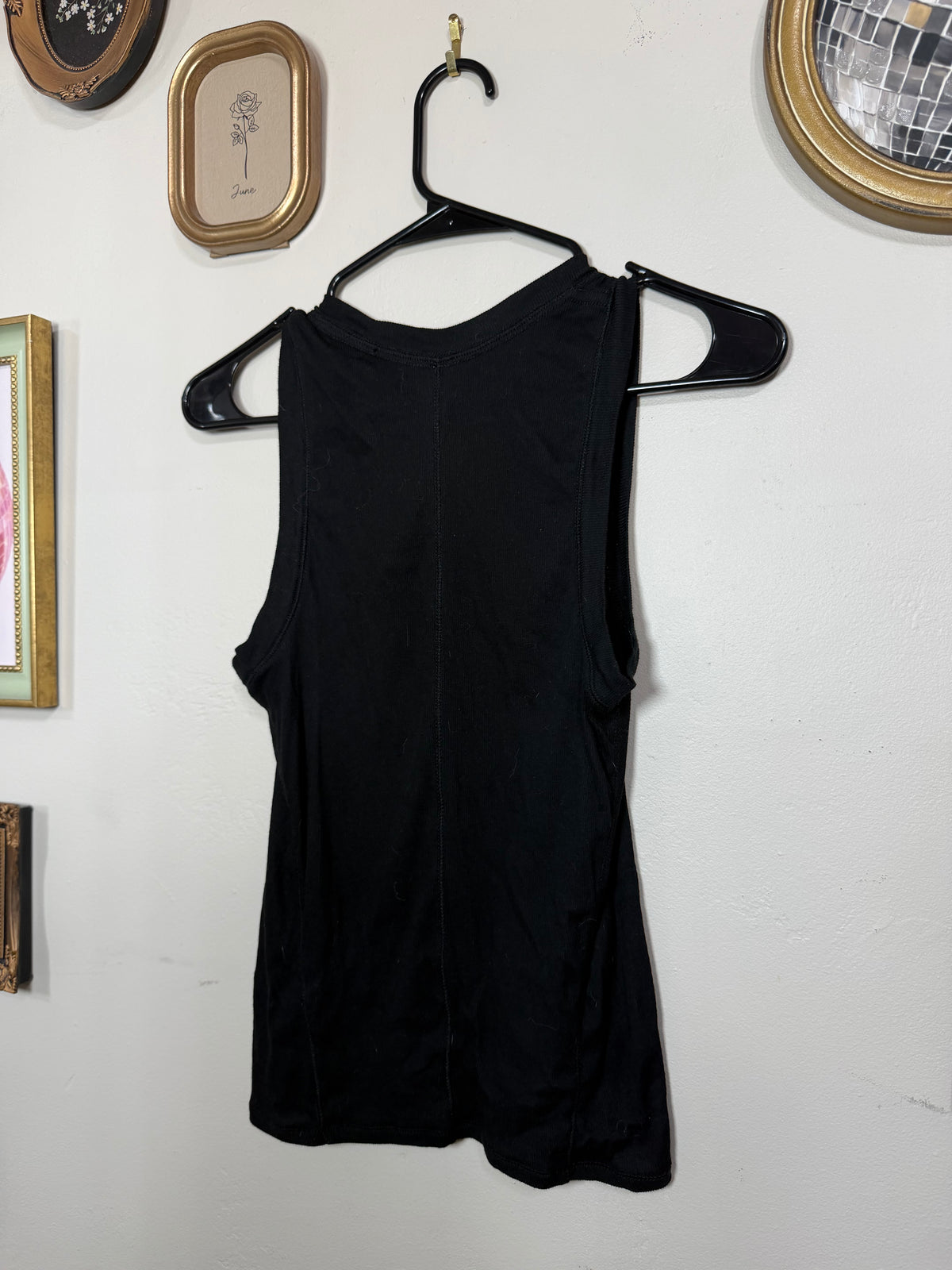 Medium Black Stretchy Tank Top