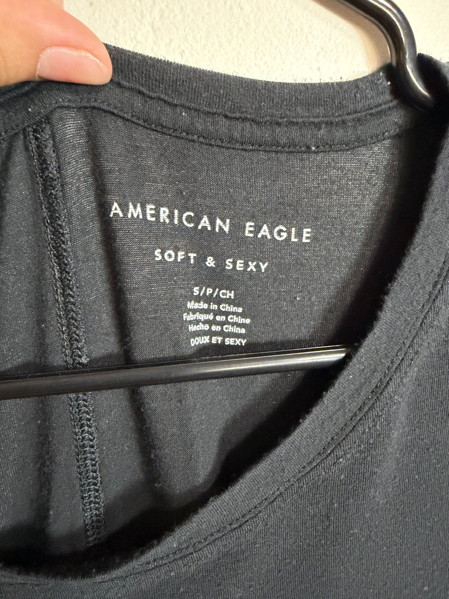 Small Black Basic Flowy Tee