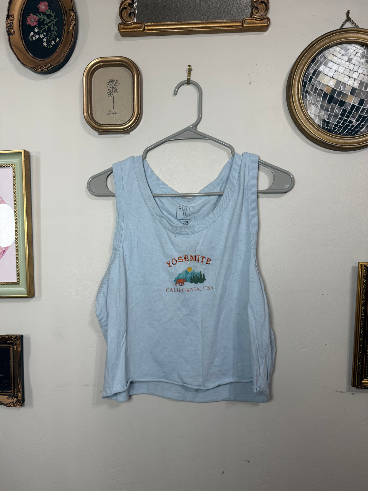 XXL (Best for XL) Yosemite Embroidered Graphic Tank Top