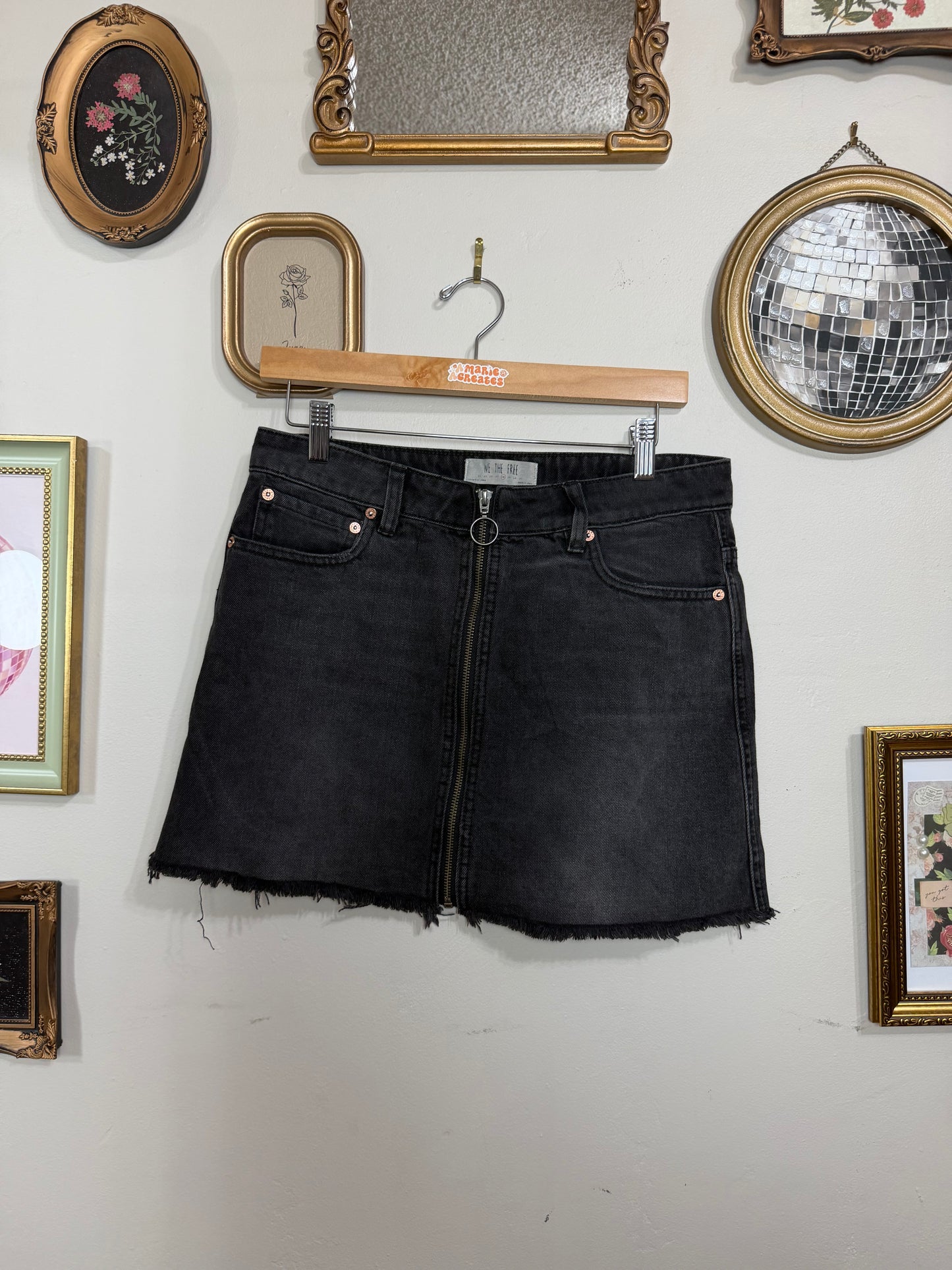 Size 29 Faded Black Denim Zip Up Mini Skirt