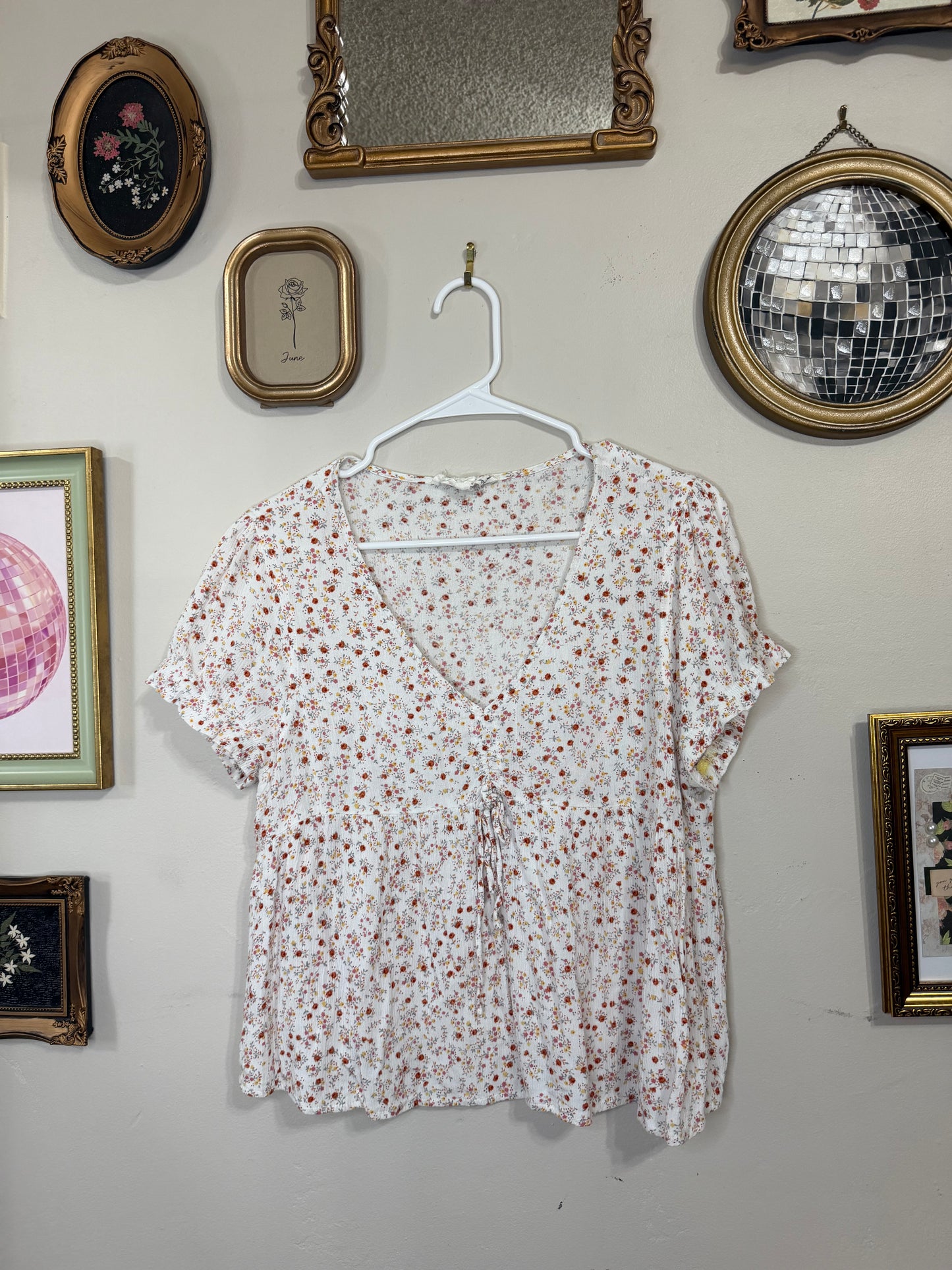XL White Floral Top