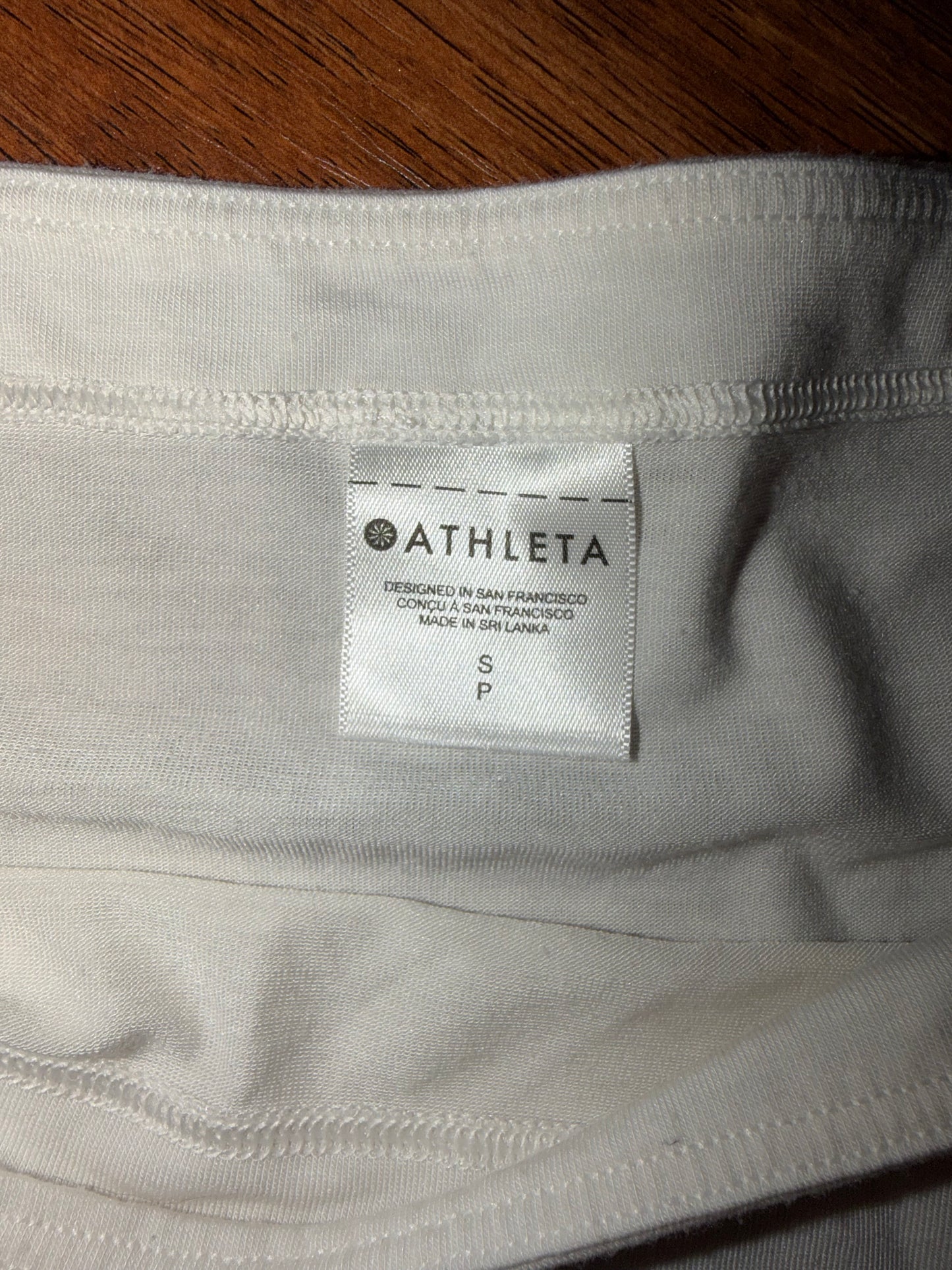 Small Athleta Creamy Wider Collar Top w/ Tie band