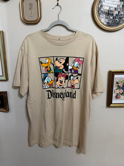 Large NWOT Disneyland Characters Graphic Tee