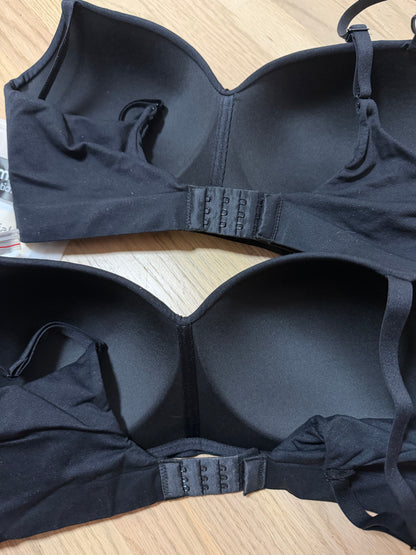 Large NWT Smoothing Comfort Wireless Bra in Black Set of 2